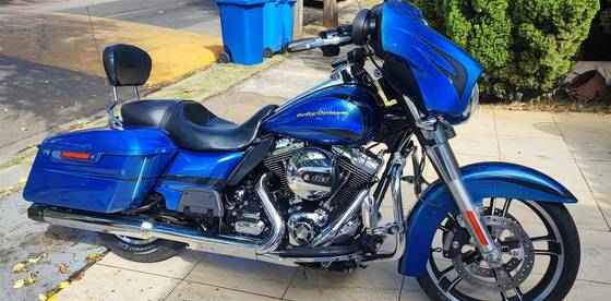 HARLEY-DAVIDSON STREET GLIDE 
